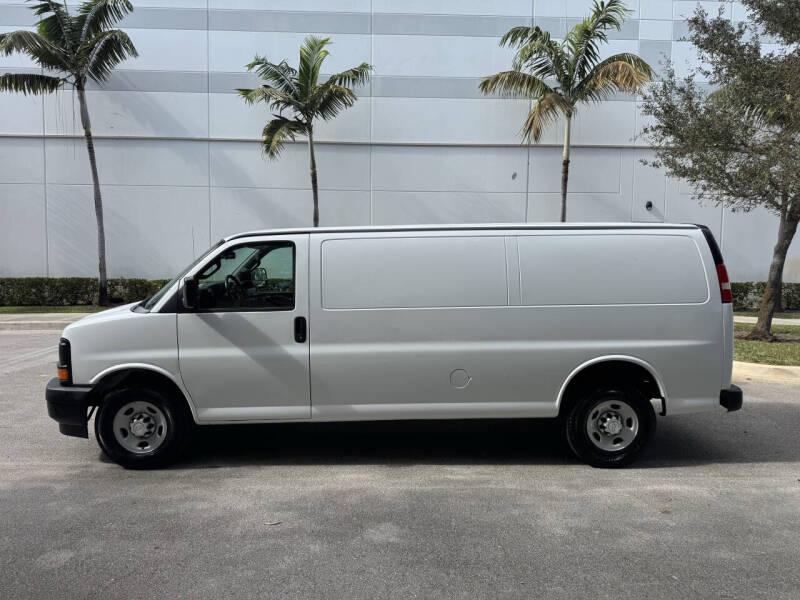 2017 Chevrolet Express 2500