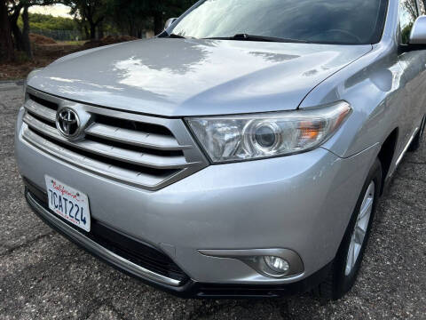 2013 Toyota Highlander SE