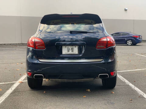 2012 Porsche Cayenne Tiptronic