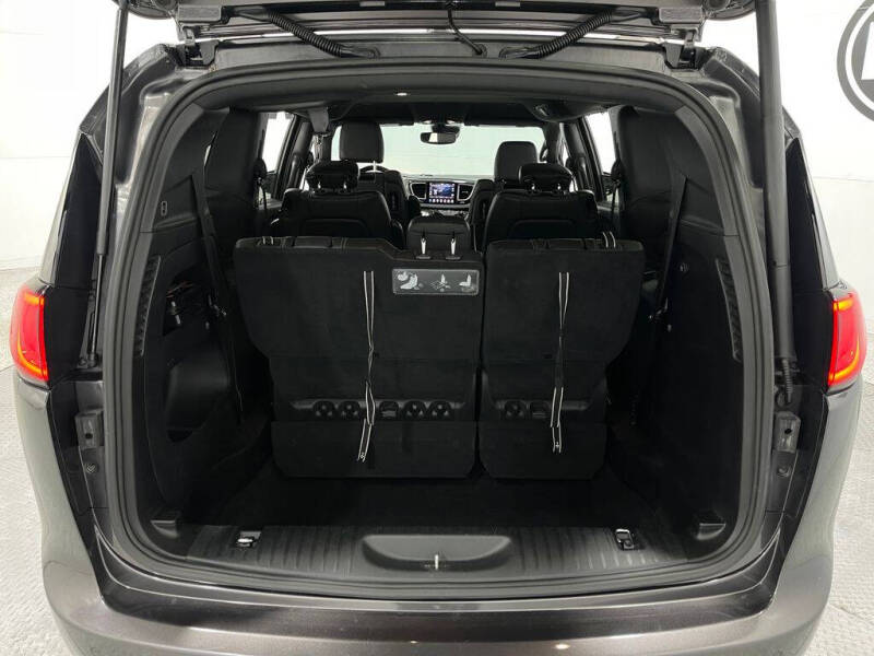 2020 Chrysler Pacifica Launch Edition