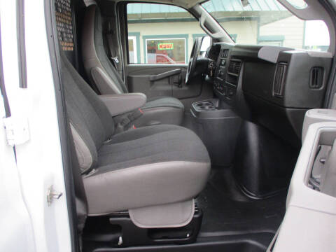 2022 GMC Savana 2500