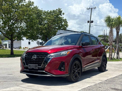 2022 Nissan Kicks SR