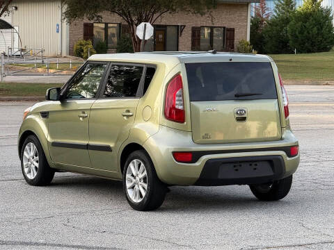 2012 Kia Soul +