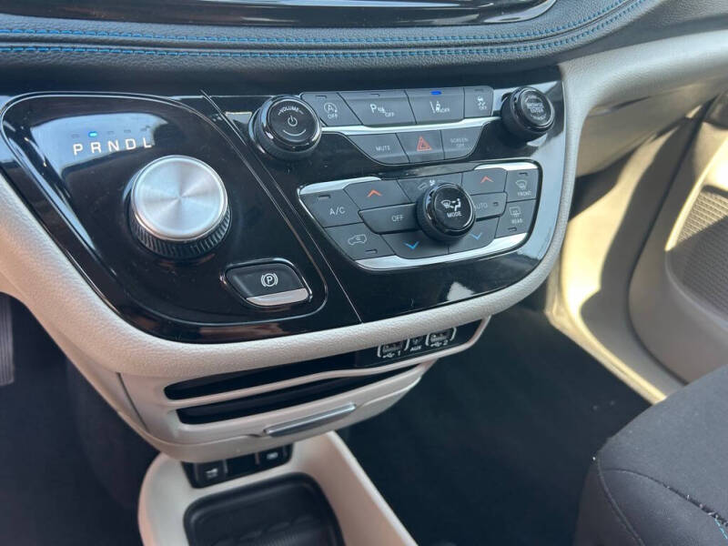 2021 Chrysler Pacifica Touring