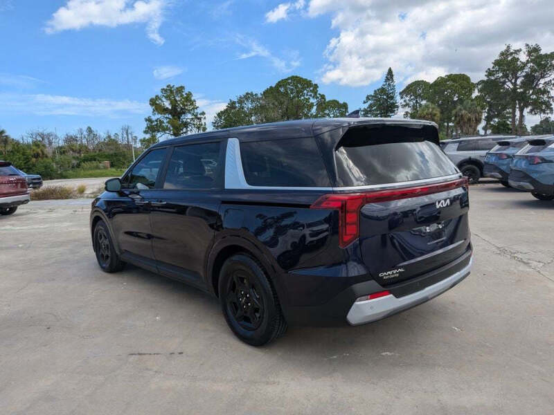 2026 Kia Carnival LXS