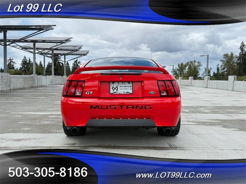 2000 Ford Mustang