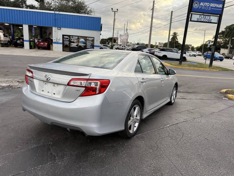 2012 Toyota Camry SE