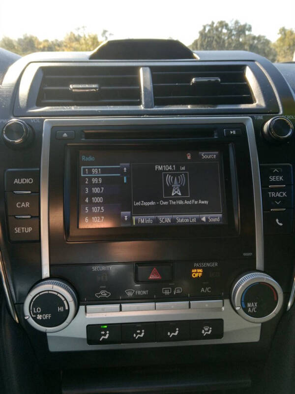 2014 Toyota Camry SE