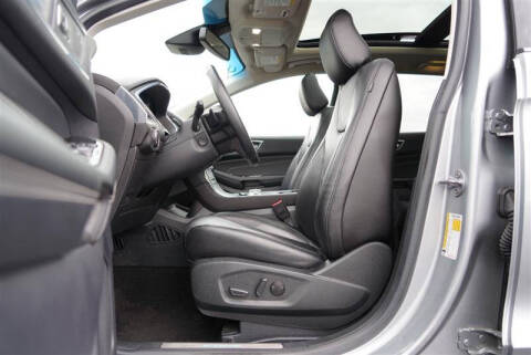 2020 Ford Edge Titanium