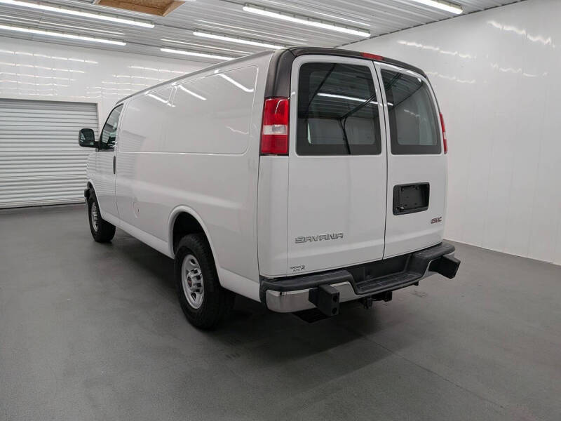 2021 GMC Savana 2500