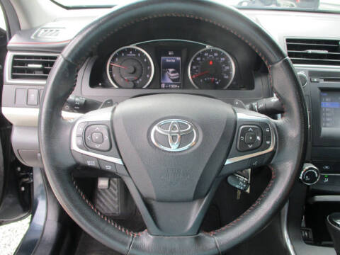 2017 Toyota Camry SE