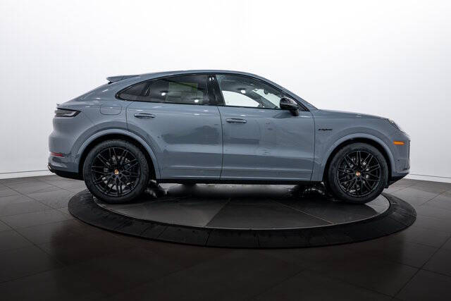 2026 Porsche Cayenne E-Hybrid Coupe