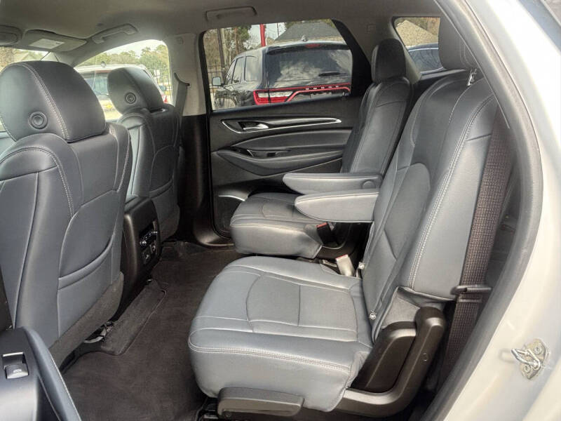 2021 Buick Enclave Essence