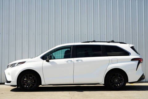 2024 Toyota Sienna XSE 7-Passenger
