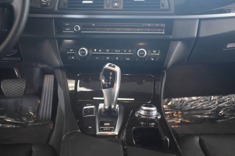 2012 BMW 5 Series 528i