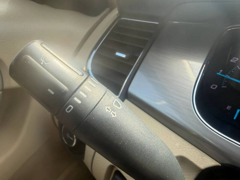 2019 Ford Taurus SEL