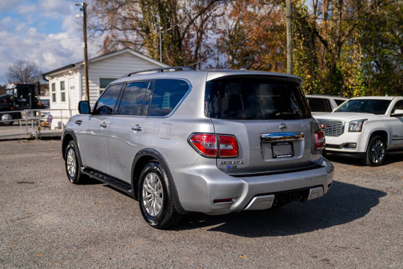 2017 Nissan Armada SV