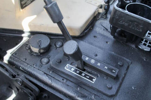 2014 AM General Hummer