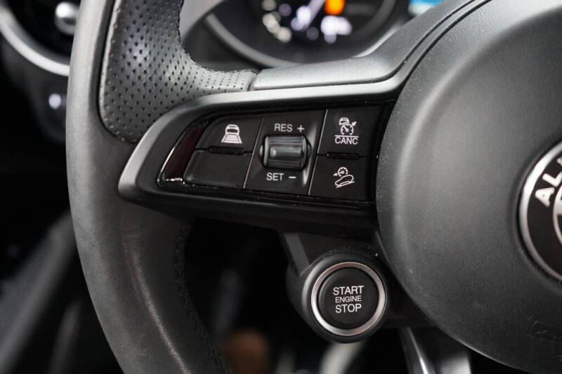 2023 Alfa Romeo Stelvio Sprint