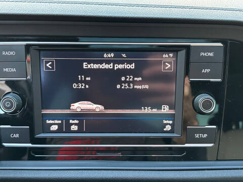 2019 Volkswagen Jetta R-Line