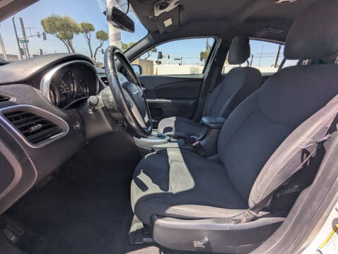 2014 Chrysler 200 Touring