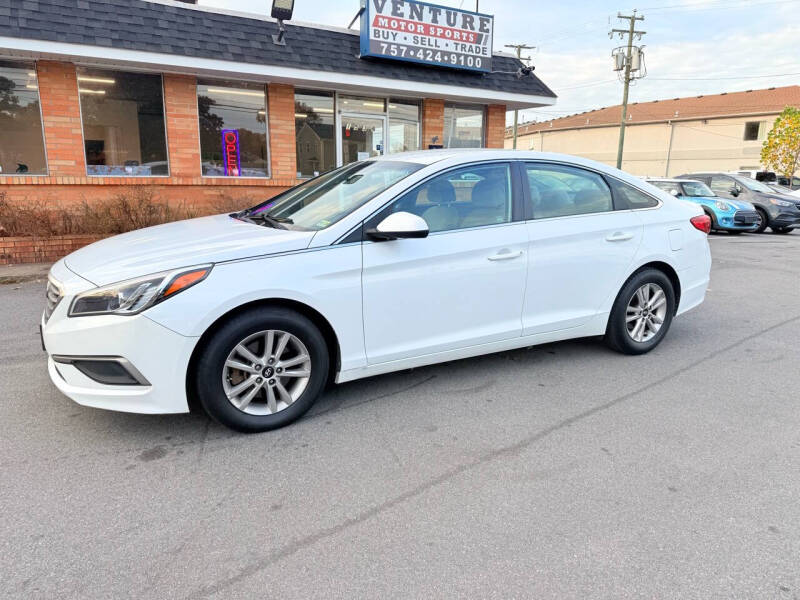 2017 Hyundai Sonata Base photo 2