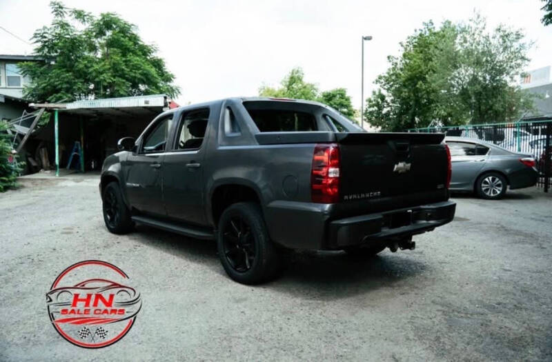 2011 Chevrolet Avalanche LT