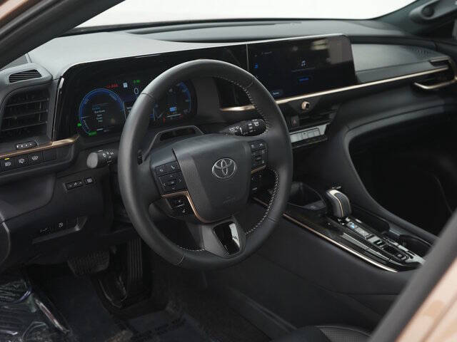 2025 Toyota Crown Signia Limited