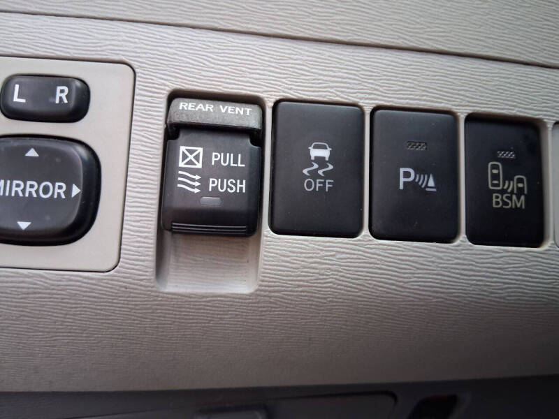 2013 Toyota Sienna XLE 7-Passenger