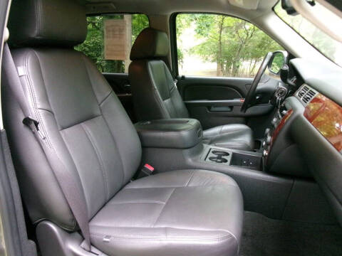 2012 Chevrolet Avalanche LS