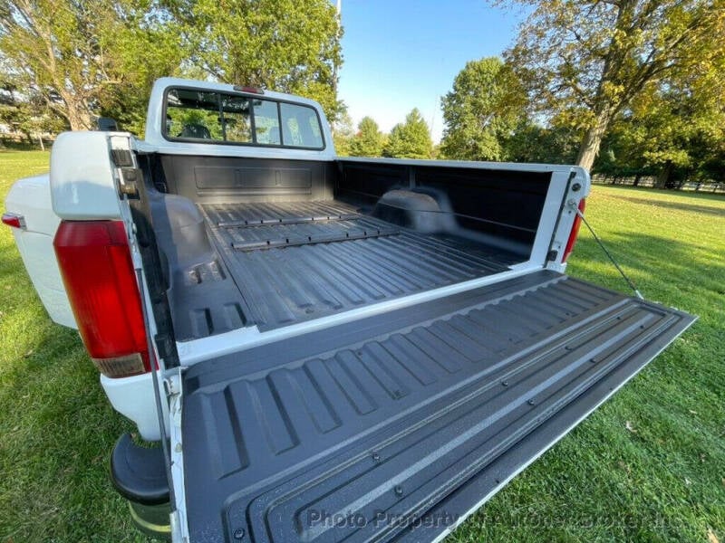 1995 Ford F-350 null photo 10