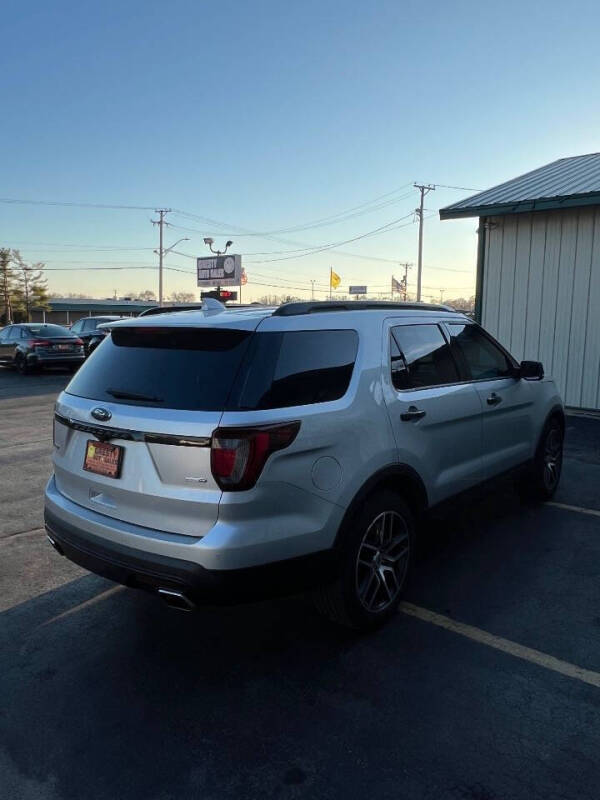 2017 Ford Explorer Sport