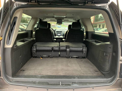 2013 Chevrolet Suburban LT