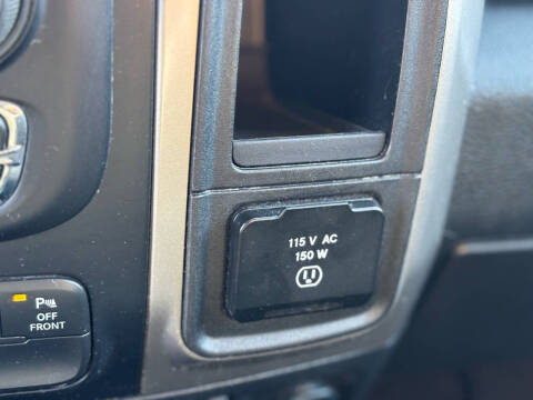 2017 RAM 1500 Big Horn