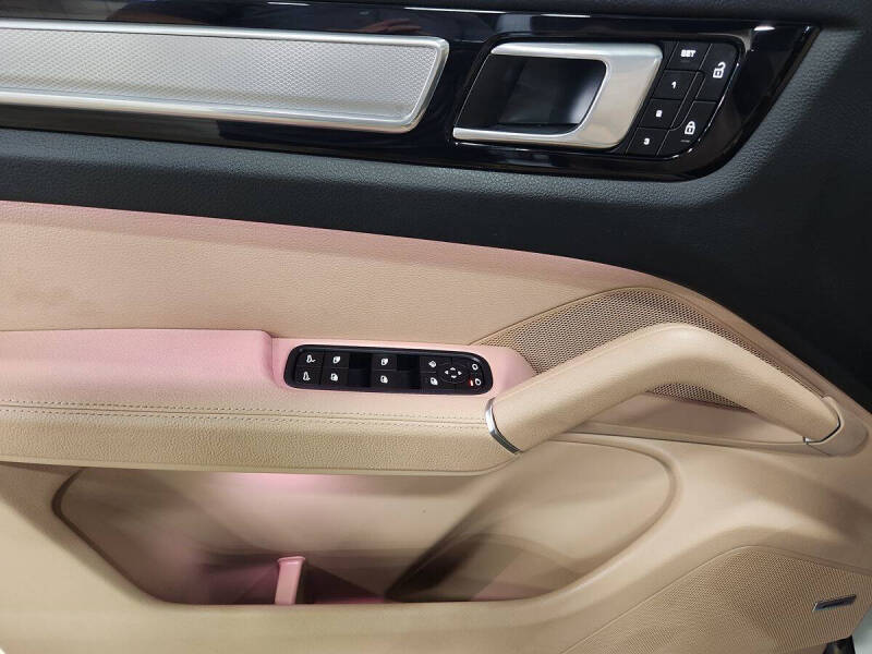 2023 Porsche Cayenne