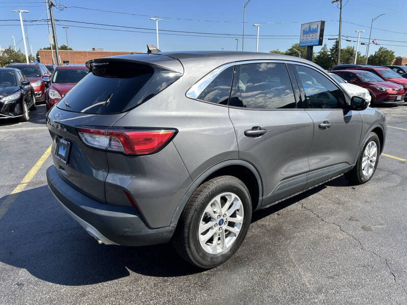 2021 Ford Escape SE