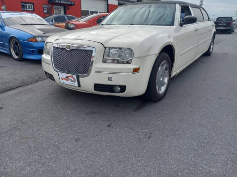 2005 Chrysler 300 for sale at Speed Tec OEM and Performance LLC in Easton PA