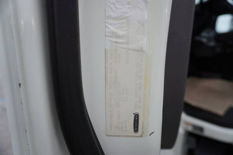 2015 Freightliner M2 106