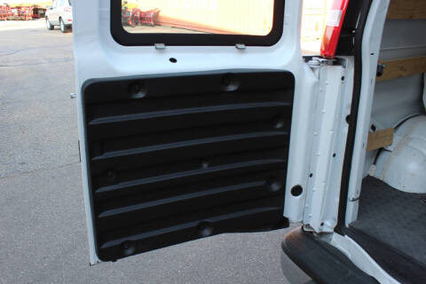 2023 GMC Savana 2500