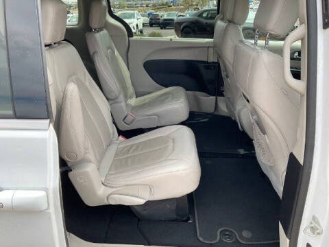 2021 Chrysler Pacifica Touring L