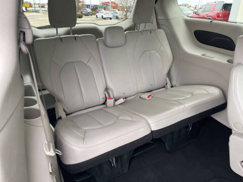 2021 Chrysler Pacifica Touring L