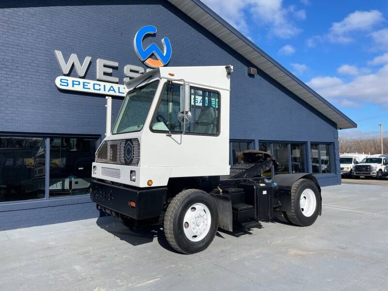 2017 Capacity Yard Spotter for sale at Western Specialty Vehicle Sales in Braidwood IL