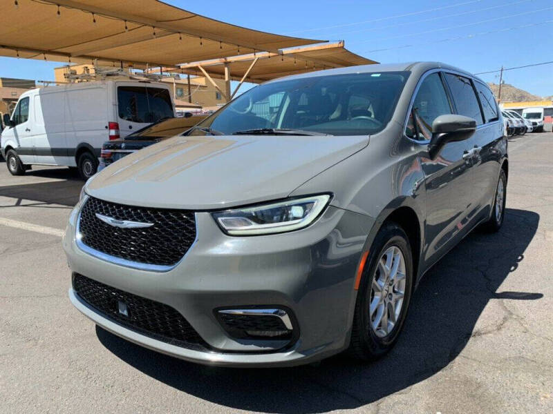 2023 Chrysler Pacifica Touring L