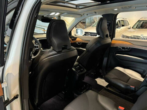 2023 Volvo XC90 B6 Plus Bright Theme 6P