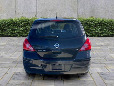 2008 Nissan Versa 1.8 S