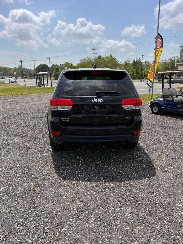 2017 Jeep Grand Cherokee null photo 4