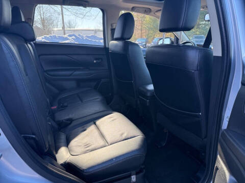 2017 Mitsubishi Outlander SEL