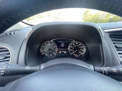 2013 Nissan Pathfinder SV