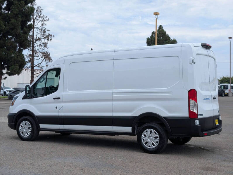 2023 Ford E-Transit