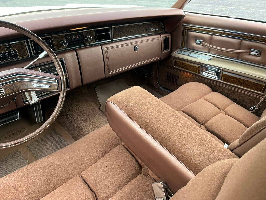 1976 Lincoln Continental 57